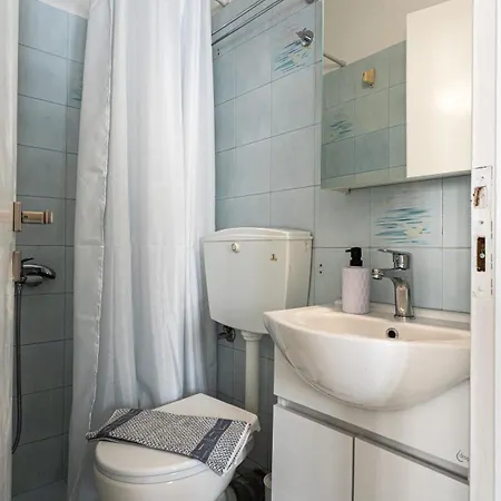 Apartment Tzivaeriparos Piso Livadi